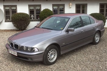 BMW E39 523I 3