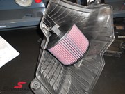 BMW E91 325I BMW Performance Air Intake 2