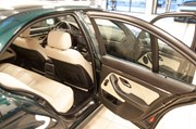 BMW E39 Paa Vaerkstedet Set Indefra Fra Bagdoeren