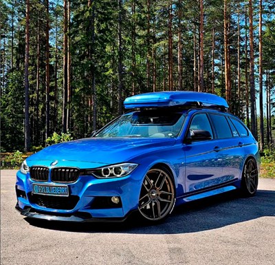 INSTA F31 Blueberry Estoril Blue Roof Box